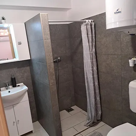 Apartment Vivien *